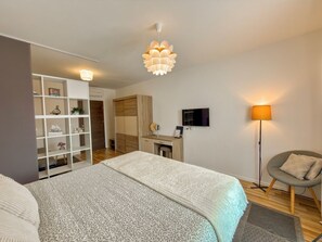 1 Schlafzimmer, Zimmersafe, Bügeleisen/Bügelbrett, Reisekinderbett