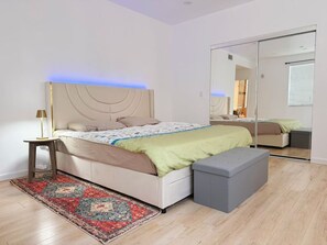 2 bedrooms, WiFi, bed sheets