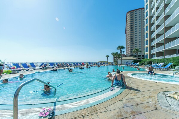Opvarmet pool