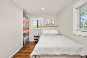 3 bedrooms, WiFi, bed sheets