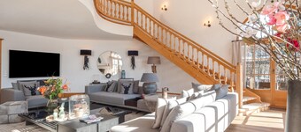 Elegant Chalet Near Slopes & Village