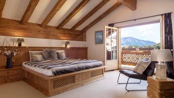 Vila | 5 kamar tidur dan dilengkapi dengan perabotan berbeda-beda