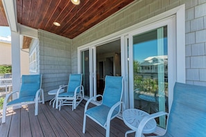 Terrace/patio - Moon Shadow South - Bean Point 3bed - Powered by Island Real Estate (Anna Maria)