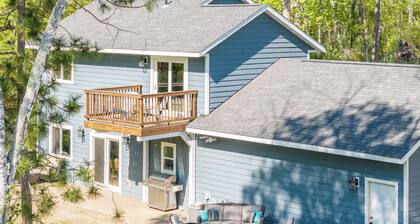 NEW! Blue Haven in PL |Sauna | Kayaks| Golf