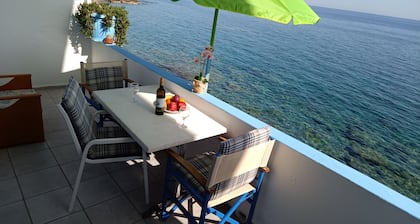 WAVE APARTMENTS