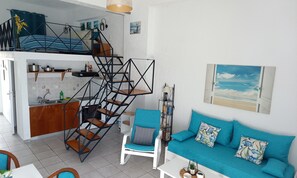 1 dormitorio, tabla de planchar con plancha, wifi y ropa de cama