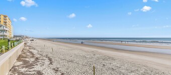 ✨Ocean View, Perfect for Couples Retreat-Chateau by the Sea 34B✨