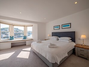 3 sovrum, strykjärn/strykbräda, gratis wi-fi och sängkläder