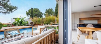 Luxurious 5-bedroom villa with WiFi, AC in Cassis, 8 minute walk from beaches