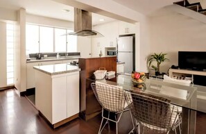 Microwave, oven