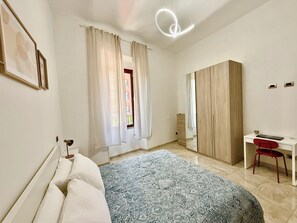 2 bedrooms, iron/ironing board, travel crib, free WiFi