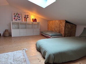 3 Schlafzimmer, Bügeleisen/Bügelbrett, Reisekinderbett, kostenloses WLAN