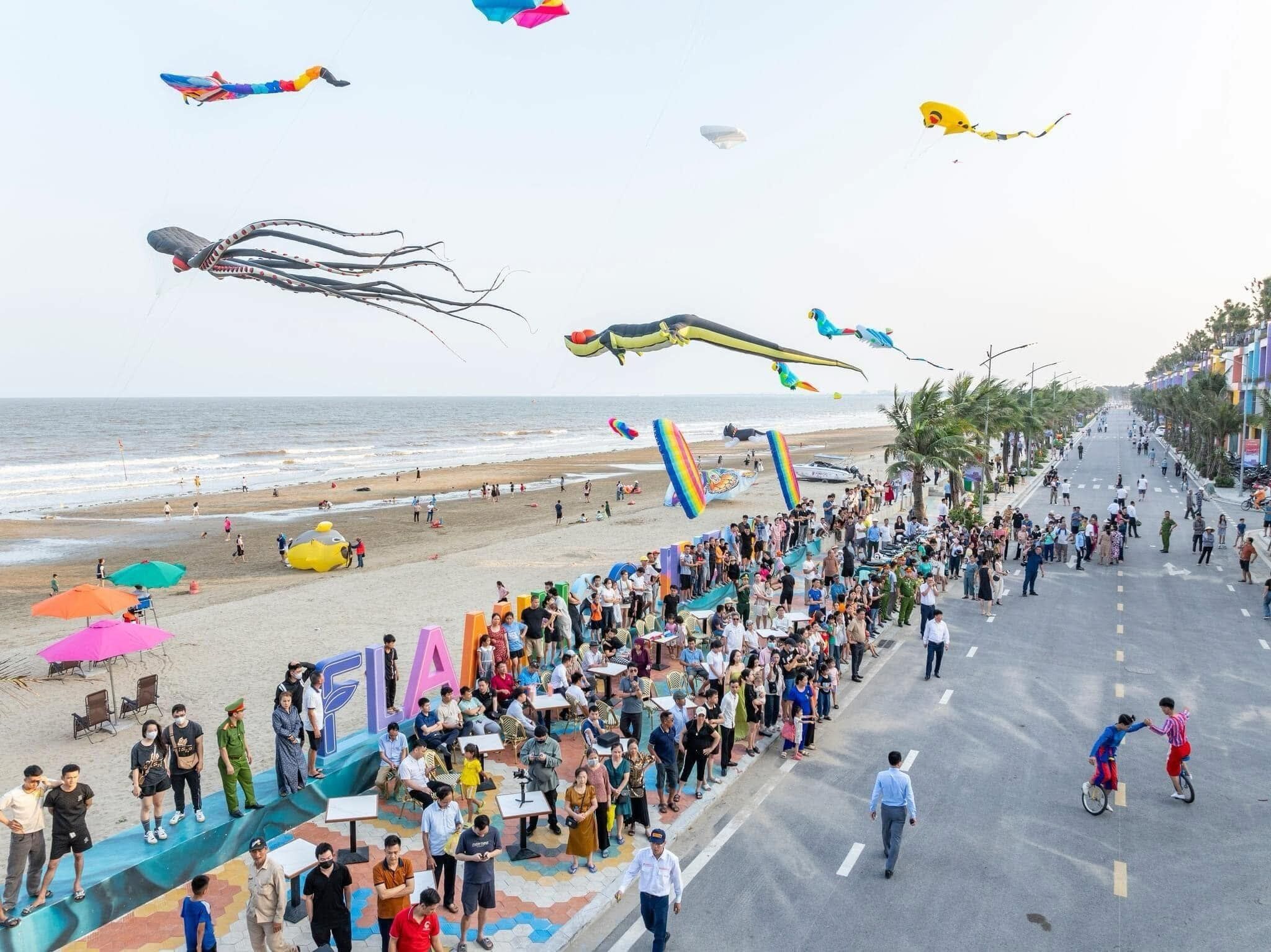 Hồ bơi ngoài trời 