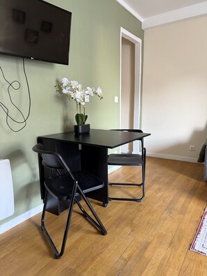 Interior - Green Dream: proximity Paris & Disneyland (Villiers-sur-Marne)