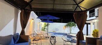 Spacious Tropical Villa – 5 Bedrooms, AC, Wi-Fi, Outdoor BBQ & Pool in Barahona