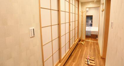 2 minutes to the metro. Near Ueno & Akihabara. Max 4 Guests