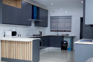 Mikrowelle, Ofen, Herdplatte