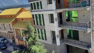 Fachada da propriedade