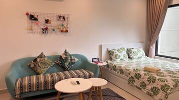 Standard Apartment, 1 Bedroom, Balcony, River View | Hypo-allergenic bedding, down comforters, memory foam beds