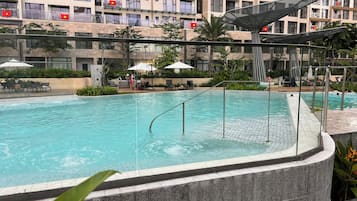 奢华公寓, 2 间卧室, 阳台, 泳池景观 | 防过敏的被褥、羽绒被、记忆海绵床垫、特色装修