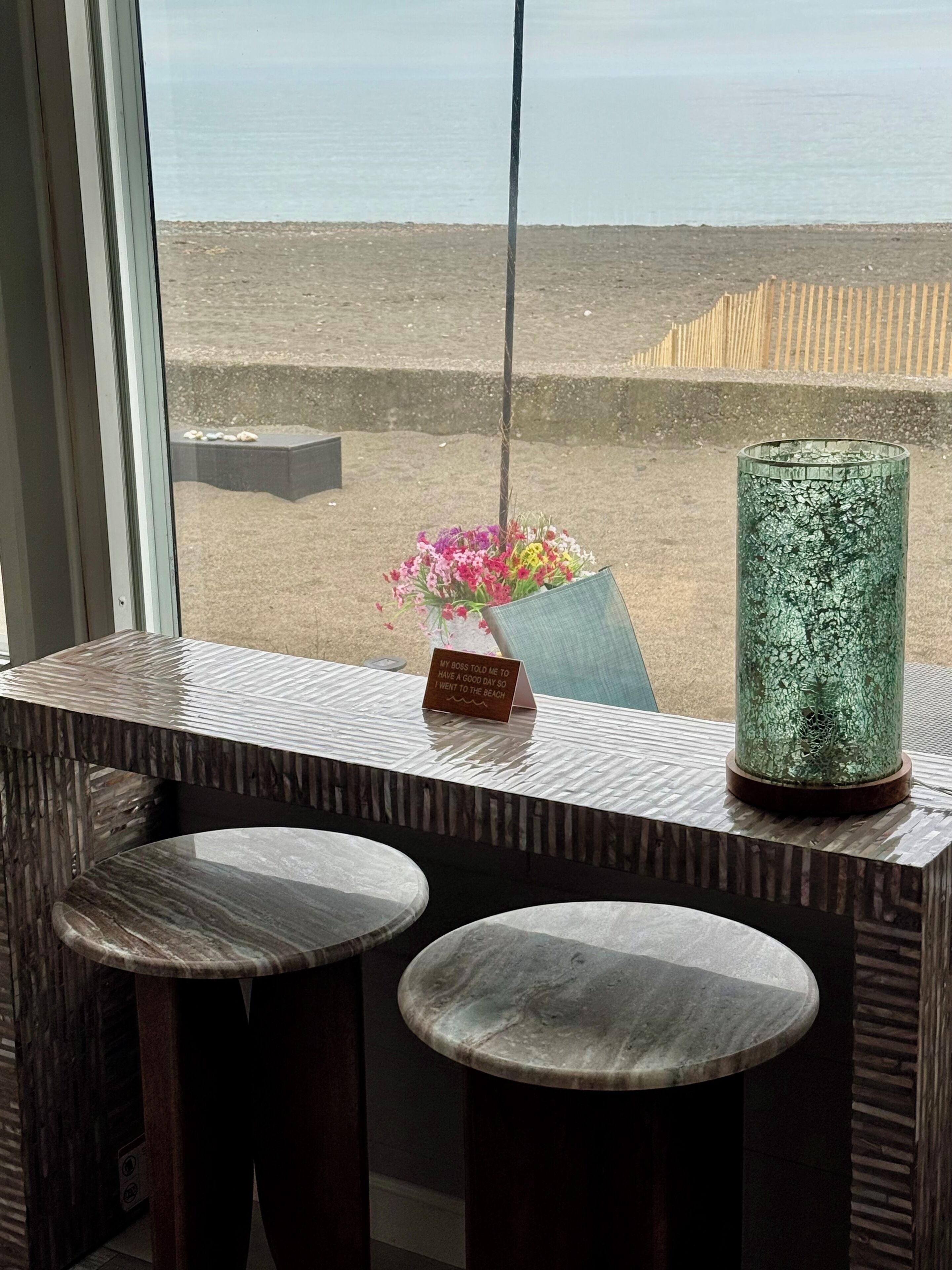 المنشأة من الداخل