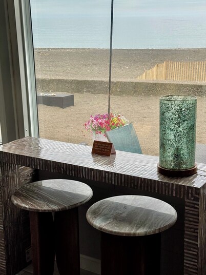 Spectacular Oceanfront 1 Bedroom Unit in Winthrop