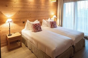 Nôi/giường cho trẻ sơ sinh 