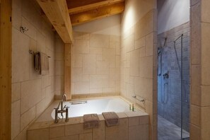 Cribs/infant beds - Chalet RoyAlp Hotel and Spa (Ollon)