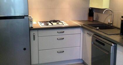 BAY DE SANARY INDEPENDANT GROUND FLOOR VILLA WITH TERRACE OVERLOOKING WOODED GARDEN