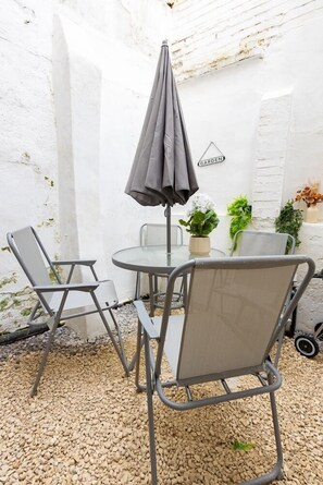 屋外ダイニングエリア