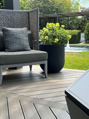 المنطقة المحيطة بالمنشأة