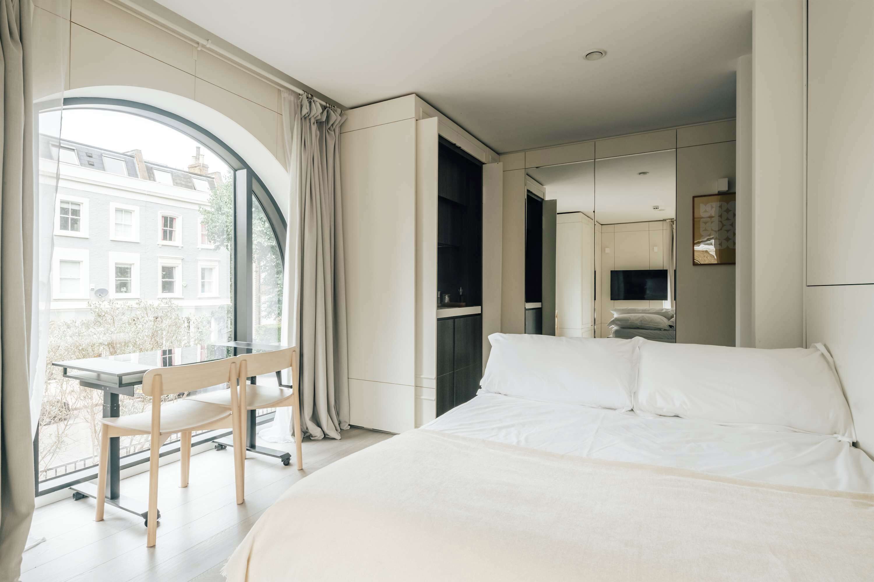 1 slaapkamer, een strijkplank/strijkijzer, wifi, beddengoed