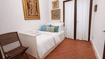 4 camere, Wi-Fi, lenzuola