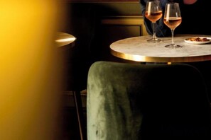 Unclassified image, 2 of 30, button - Hotel Vendome Nice (Nice)