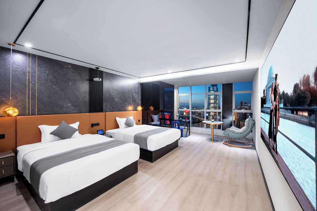 Comfort Twin Room, City View