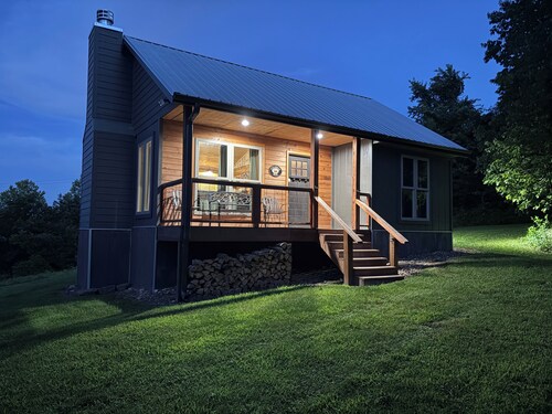 Persimmon Grove ~ New! Private Cabin Near Kings River