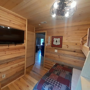 2 bedrooms, bed sheets