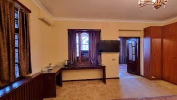 Familien-Suite, 1 Schlafzimmer, Balkon, Meerblick | Bettwäsche aus ägyptischer Baumwolle, hochwertige Bettwaren
