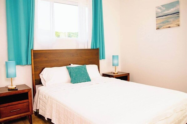 5 bedrooms, iron/ironing board, free WiFi, bed sheets