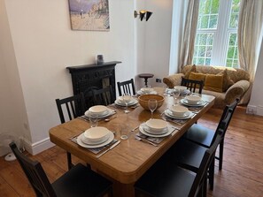 Dining - Vale house Family Home in Central Llandudno (Conwy Principal Area)