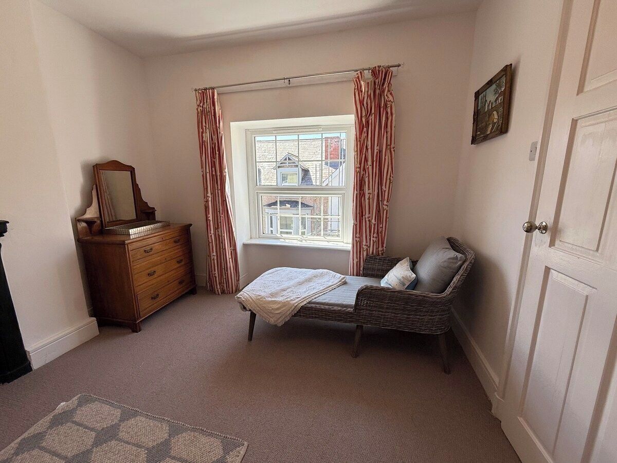 Vale House Family Home In Central Llandudno - Conwy
