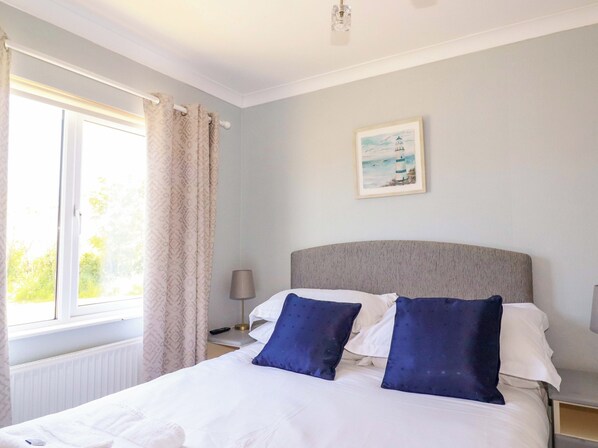 3 室のベッドルーム、客室ごとに異なる装飾、客室ごとに異なるインテリア、WiFi (無料)