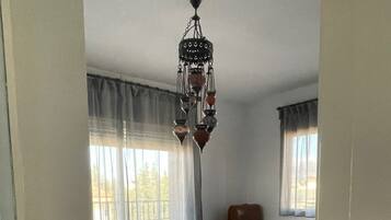 3 dormitorios, escritorio, wifi gratis y ropa de cama