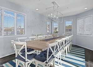 Dining - Large 6 bedroom,7.5 bath house in Avalon, NJ-POOL  & Ocean Views- 3rd from beach (Avalon)