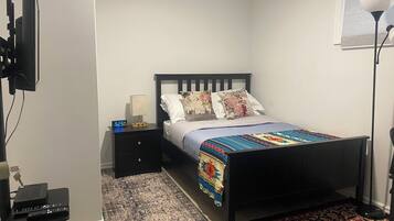 雙人房 | 書桌、免費 Wi-Fi、床單