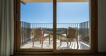 OSTALEA Boutique Rural House with Jacuzzi, near the beach and medieval villages.