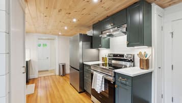 Mikrowelle, Ofen, Herdplatte, Geschirrspüler