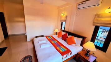 5 chambres, fer et planche à repasser, Wi-Fi gratuit, draps fournis