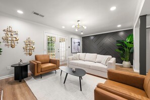 Living area - The Urban Nook - Stylish & Serene Escape (Marietta)