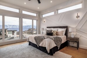 5 bedrooms, iron/ironing board, WiFi, bed sheets